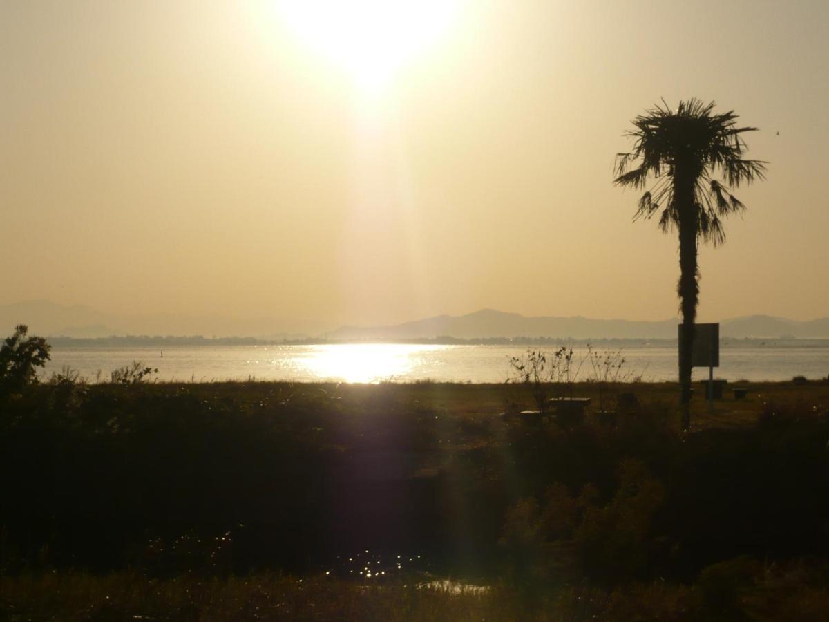 Youth Hostel Wanihama-Beach Side Lake Biwa Оцу Екстер'єр фото